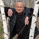 Холостяк, 49 лет