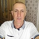 Виктор, 64 года