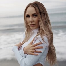 Фотография девушки Катюшка, 19 лет из г. Санкт-Петербург