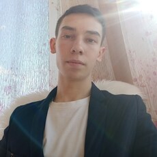 Фотография мужчины Артëм, 20 лет из г. Белая Холуница