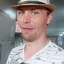 Михаил, 32 года