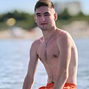 Арсений, 18 лет
