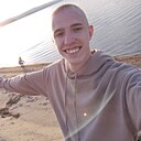 Максим, 23 года