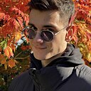 Макс, 23 года