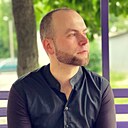Kyrylo, 33 года