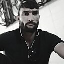 Садо, 30 лет
