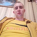 Den, 34 года