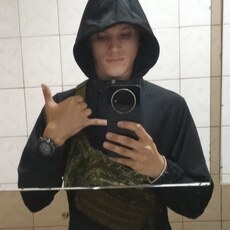 Фотография мужчины Maksim, 19 лет из г. Донецк (Ростовская Обл.)
