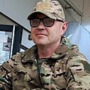 Шаман Петрович, 42 года