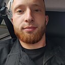 Максим, 24 года