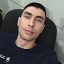 Леон, 33 года