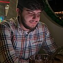 Мурад, 22 года
