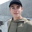 Артур, 18 лет