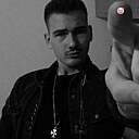 Роман, 22 года