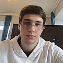 Макс, 19 лет