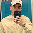 Илья, 22 года
