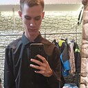 Макс, 22 года