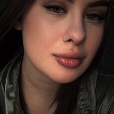 Фотография девушки Ксения, 21 год из г. Магнитогорск