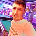 Imom Farmon, 32 года