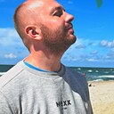 Roman, 32 года