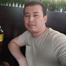 Фотография мужчины Акмал, 28 лет из г. Новосибирск