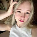 Настя, 18 лет