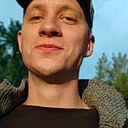 Максим, 24 года