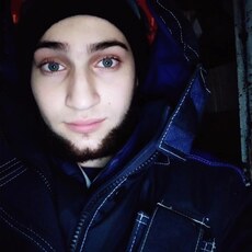 Фотография мужчины Üzeyir, 26 лет из г. Мурманск