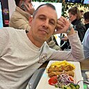 Виктор, 44 года