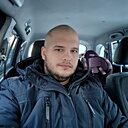 Артем, 24 года