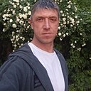 Ден, 44 года