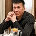 Street, 34 года