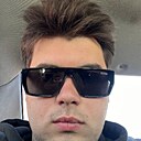 Максим, 23 года