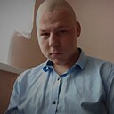 Максим, 18 лет