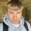 Mihail, 24 года