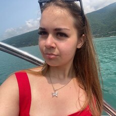 Фотография девушки Надя, 18 лет из г. Ялуторовск