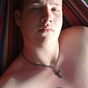 Данил, 22 года