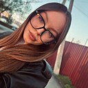 Вика, 24 года