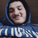 Leo, 24 года