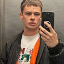 Максим, 23 года