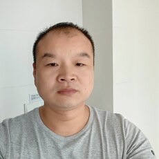 Фотография мужчины 王棋, 37 лет из г. Светлогорск