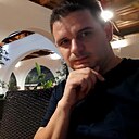 Незнакомец, 41 год