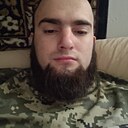 Максим, 23 года
