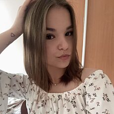 Фотография девушки Виктория, 18 лет из г. Санкт-Петербург