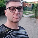 Роман, 44 года
