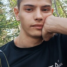 Александр, 20 из г. Томск.