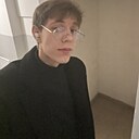Денис, 23 года