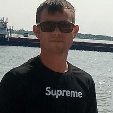 Фотография мужчины Денис, 35 лет из г. Саратов