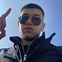 Iyi, 24 года