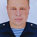 Ден, 33 года